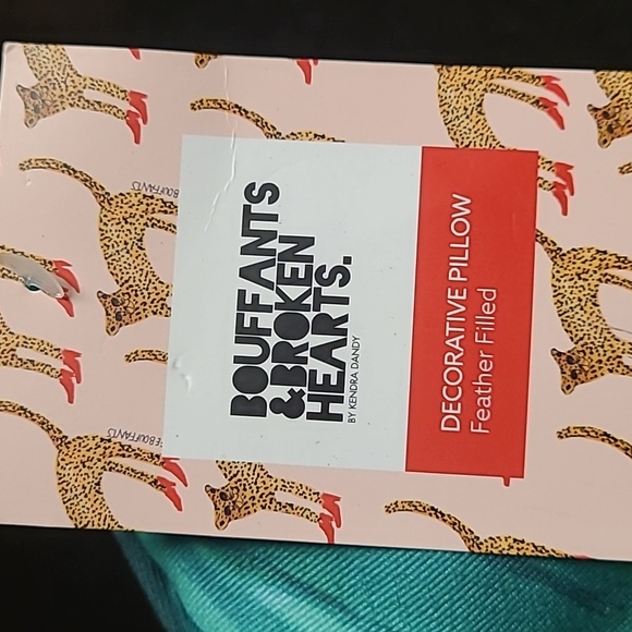 🖤Decorative Pillow - Picture 5 of 7